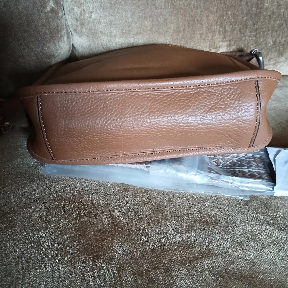 Rarely Carried J Jill Brown Leather Crossbody Bag with two Guitar Straps. - Picture 4 of 5